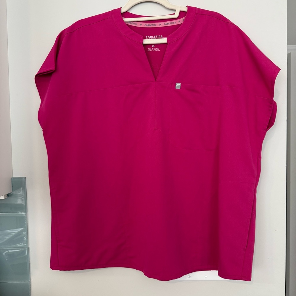Fabletics Evolve Scrub Top, XL